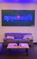 tablou cu licheni si logo luminos5