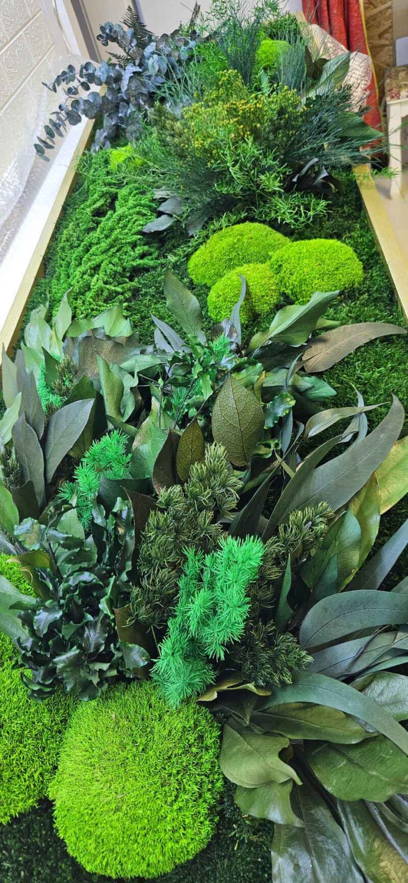 tablou cu muschi si plante stabilizate aur