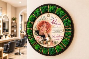 Ceas cu licheni personalizat cu fotografie si mesaj pentru aniversarea de 42 de ani